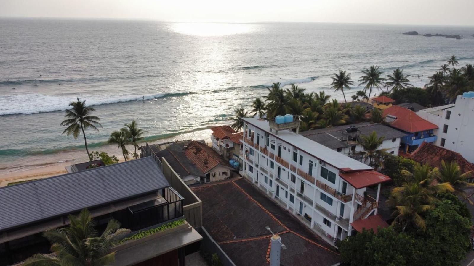 Hotel Remember Хіккадува Екстер'єр фото