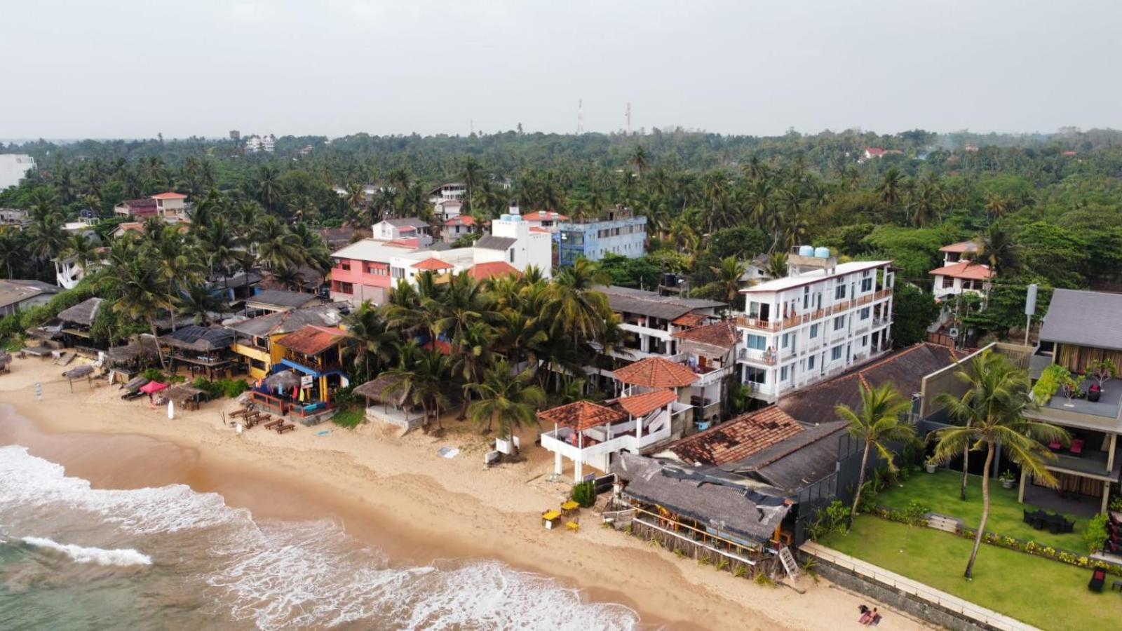 Hotel Remember Хіккадува Екстер'єр фото
